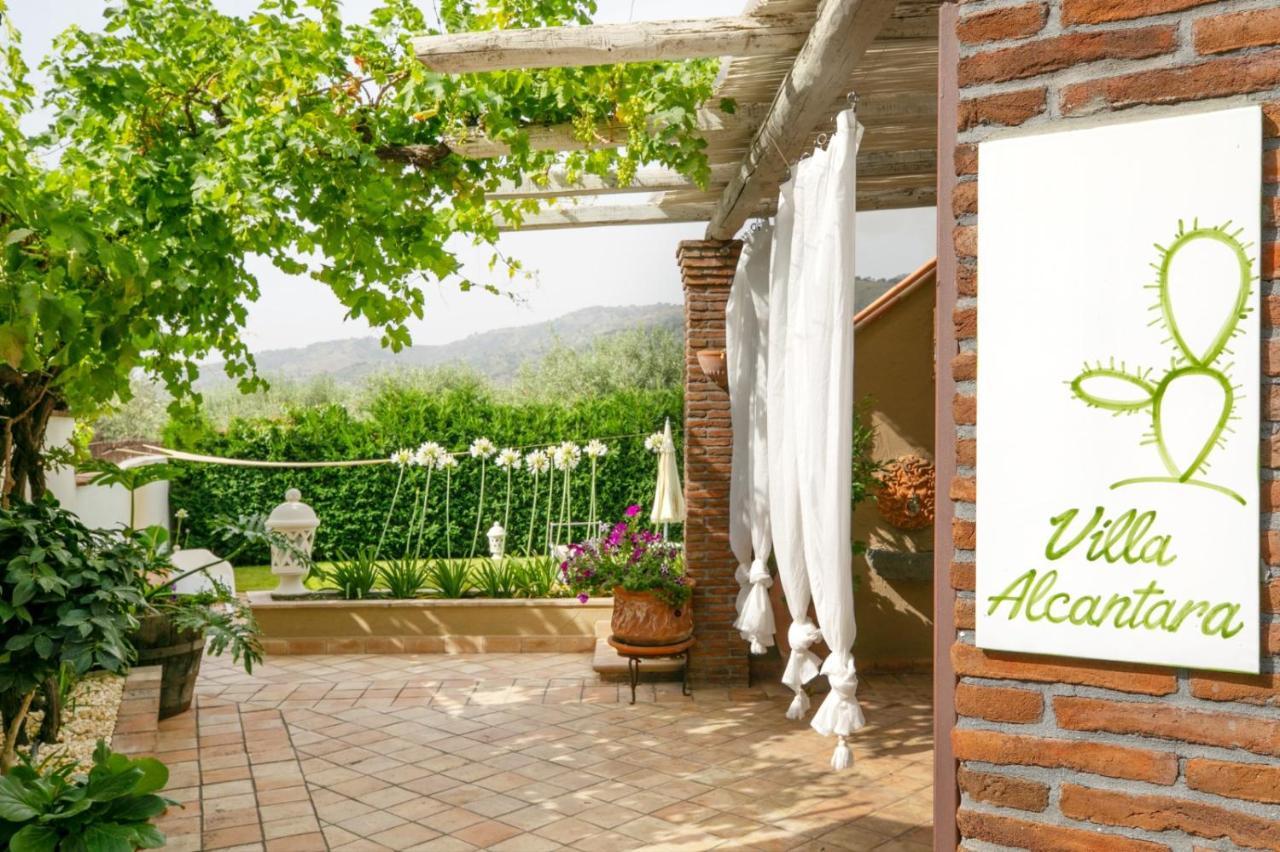 Villa Alcantara Di Charme Graniti Ngoại thất bức ảnh