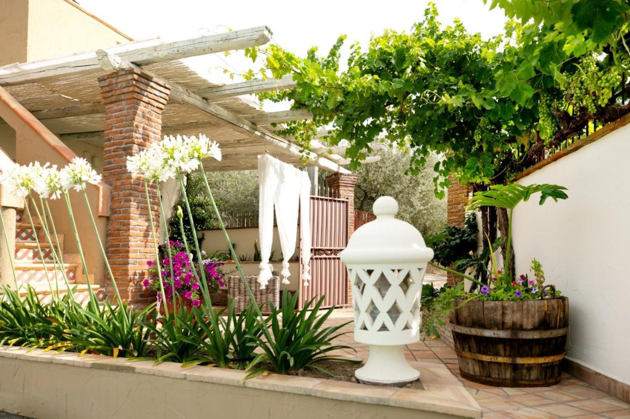 Villa Alcantara Di Charme Graniti Ngoại thất bức ảnh